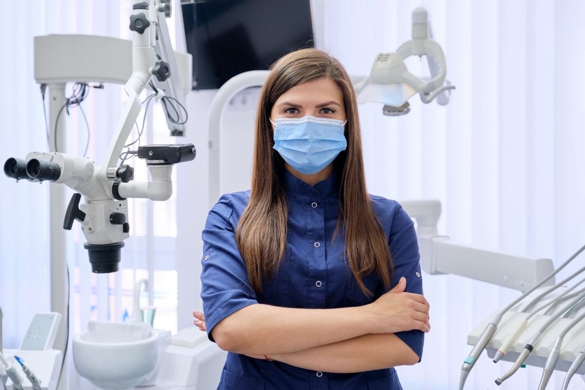 portrait-of-young-female-doctor-dentist-in-medical-2023-11-27-04-51-11-utc2